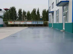 石河子彩色路面喷涂翻新的材料对冬季